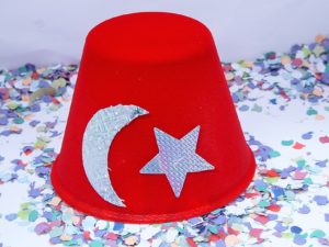 Sombrero TURCO ALTO LUNA / ESTRELLA ??